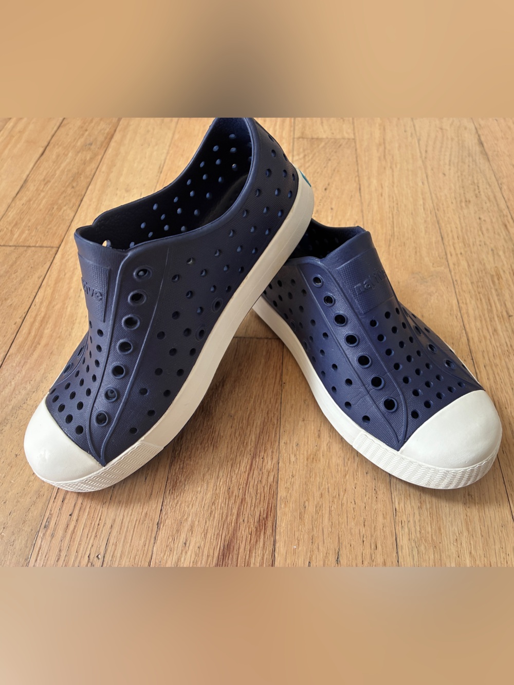 Native Kids Jefferson Slip-On in Navy and White C13